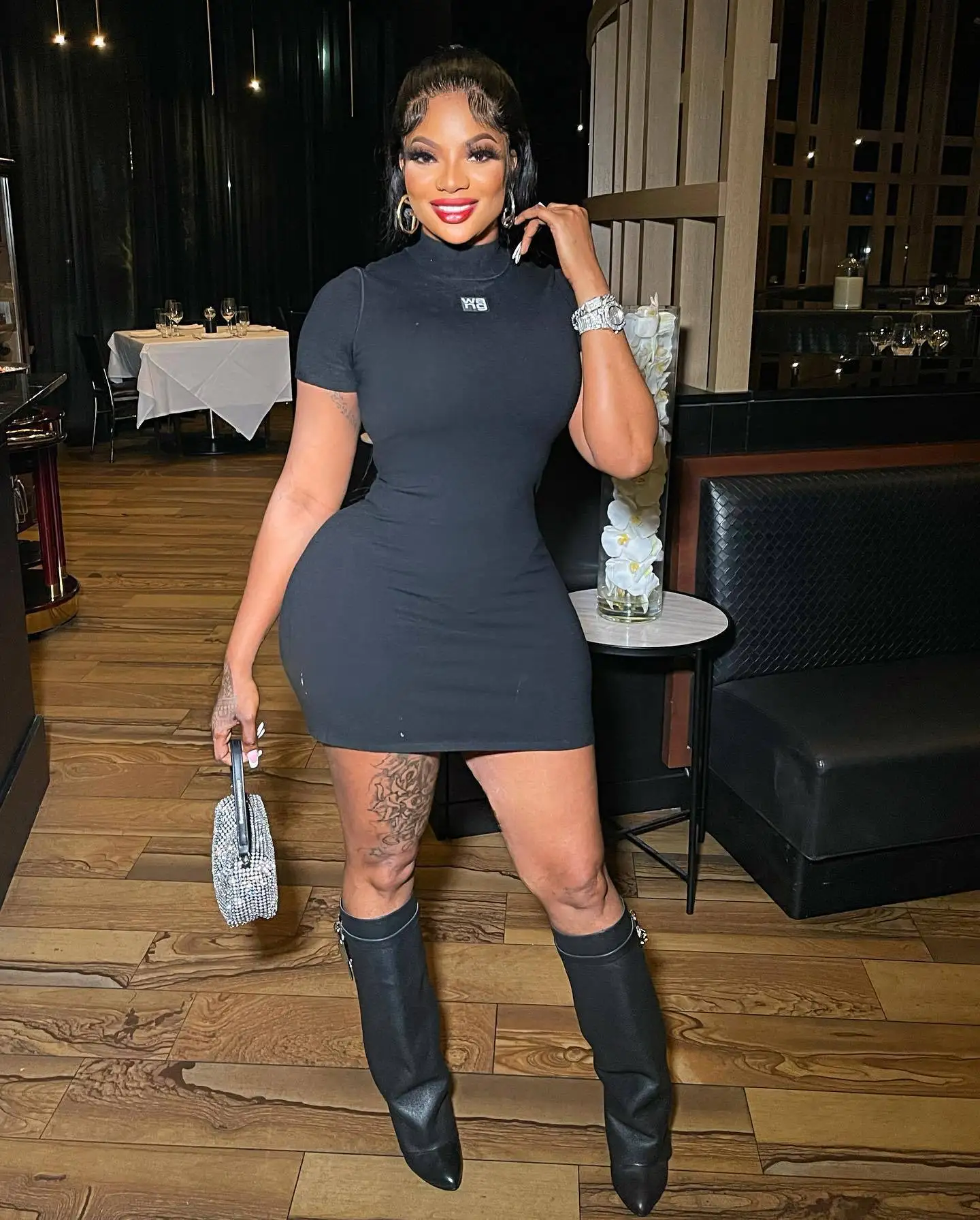 

Classic Pure Black Short Sleeve Pullover Retro Top T-Shirts Sheath Mini Dresses For Women Party Night Club Cool Girls Tunic