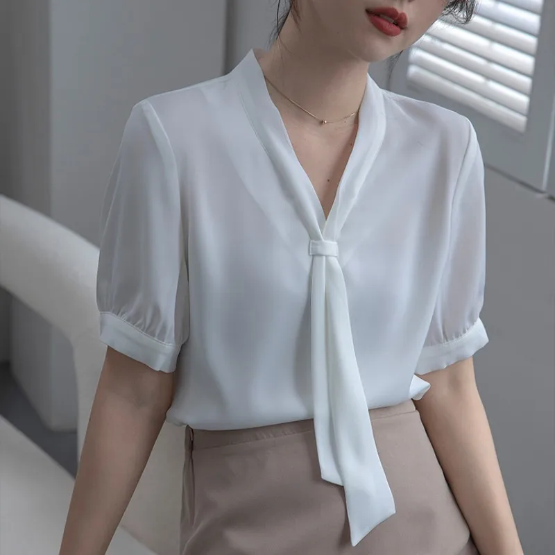 

Модная блузка с V-образным вырезом, короткие красивые и дешевые женские блузки, шифоновая белая рубашка 2023, элегантные летние женские топы, ж...