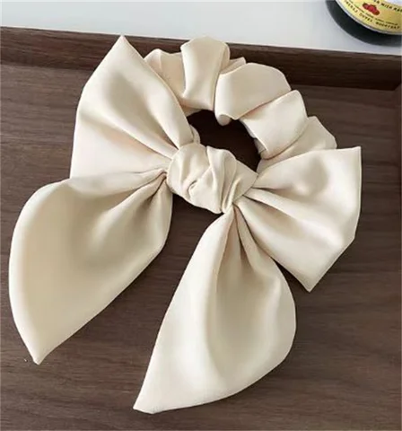 Атласные резинки для волос с бантом