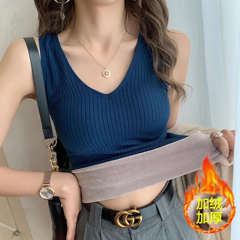 Женский утепленный жилет без рукавов с бюстгальтером V-образным вырезом