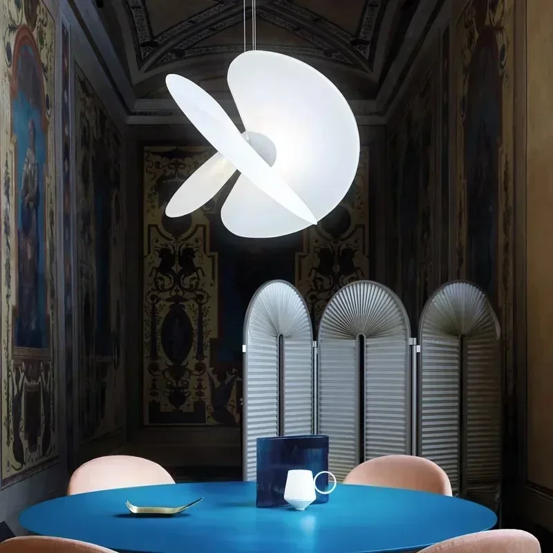 Подвесной светильник в скандинавском стиле