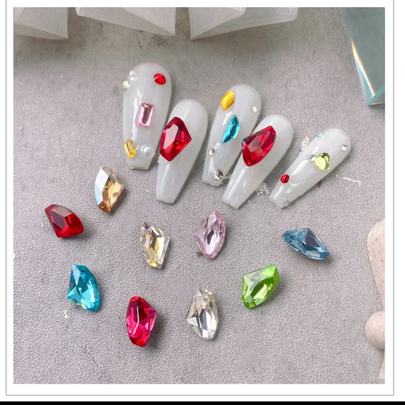 

20Pcs Axe Shape K9 Crystal Nail Art Rhinestone Irregular Pointed Bottom Hatchet Glass Gem Shiny 3D Fingernail DIY Decoration