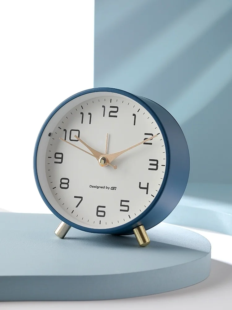 

New simple modern alarm clock Quiet bedside clock for students Metal alarm clock for children's desk Clock Nordic
