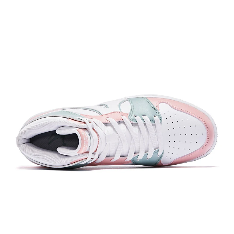 QIAODAN Women's Skateboard Shoes High-Top Fashion Female Sneakers Autumn Sports Shoes Casual Skateboarding Shoes XM36200509Y