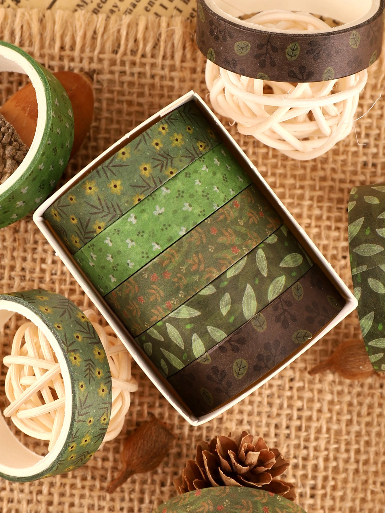 

Винтажная лента для поделок