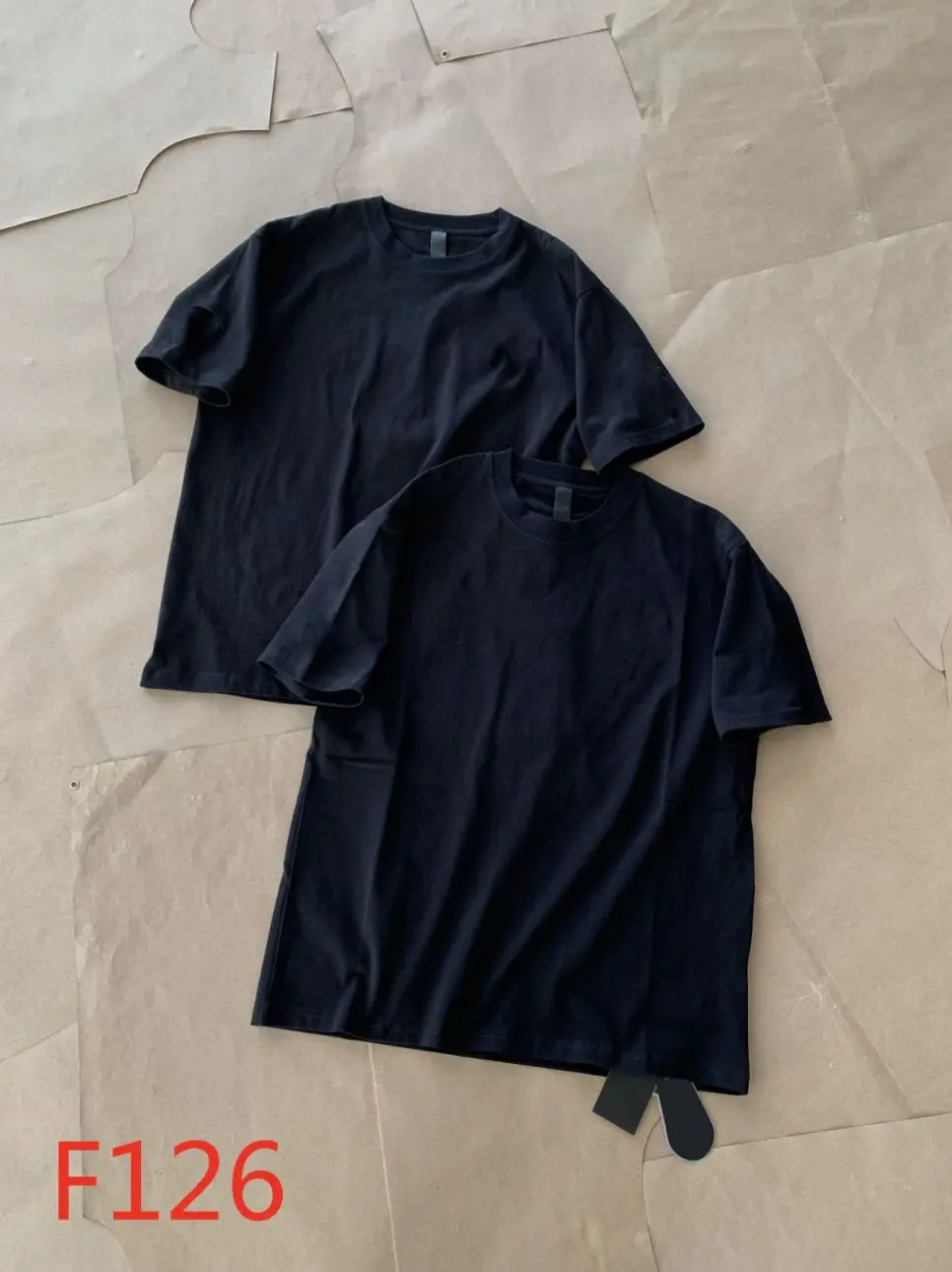 

F126 Summer new Sanskrit round neck leather cross short-sleeved T-shirt printing shape personality punk style trend