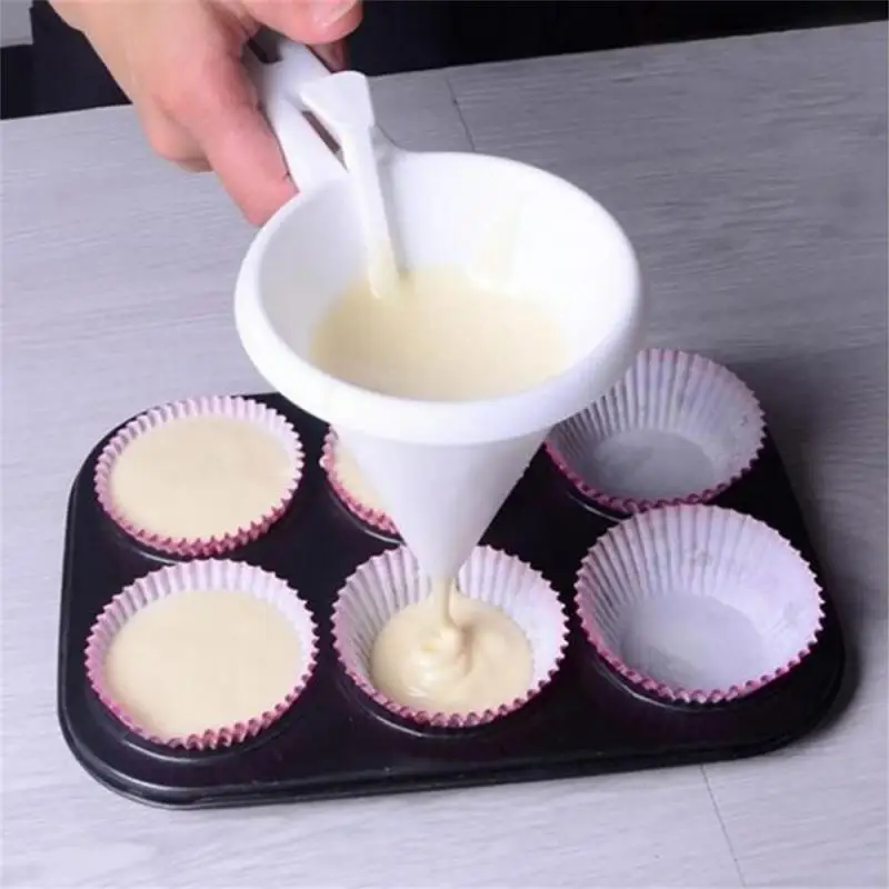 

Batter Funnel Handheld Component Cupcake Cream Frosting Chocolate Dispenser Baking Tool Dessert Tools for Kitchen Accessories