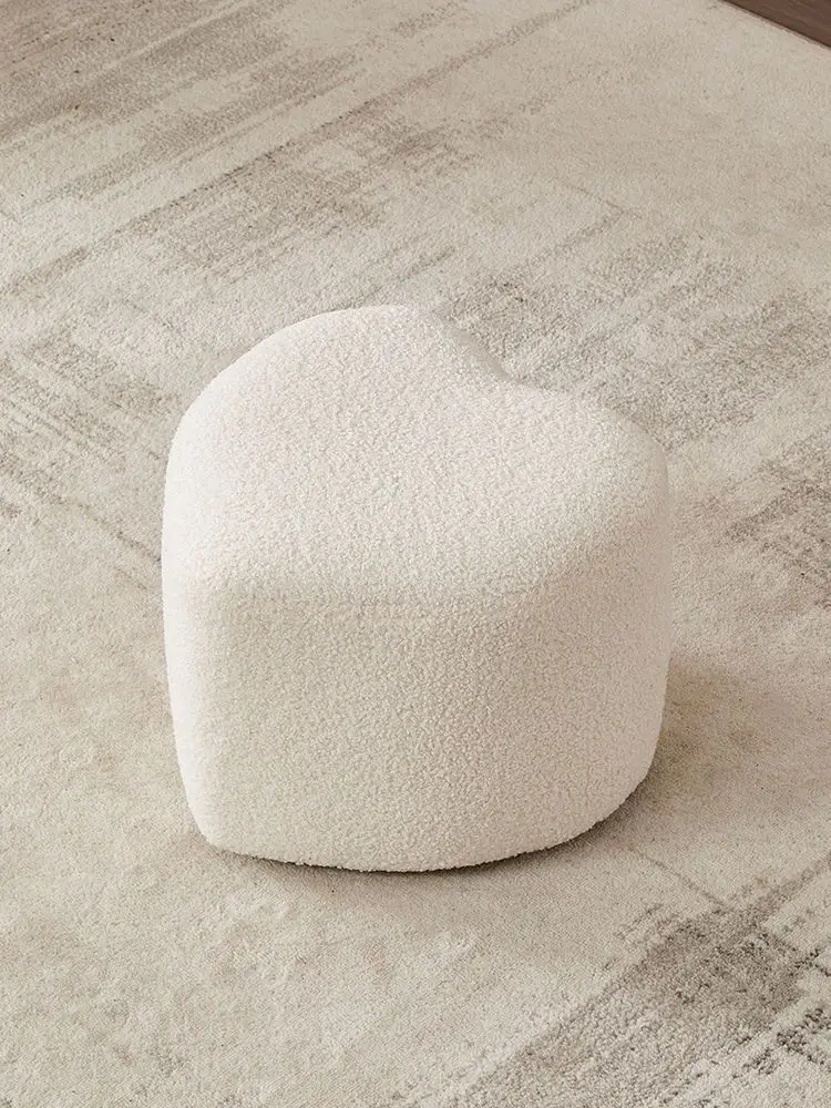 

Nordic Simple Modern Low Stool Small Stools Cute Personality Design Lamb Velvet Round Ottomans Changing Shoe Stool Makeup Stools