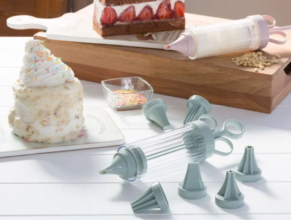 

Felis Cream Pump Set-Madame Coco Model