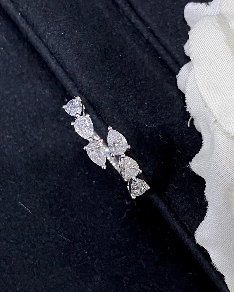 Рисунок 3 - Кольца LUOWEND из белого золота 18 карат