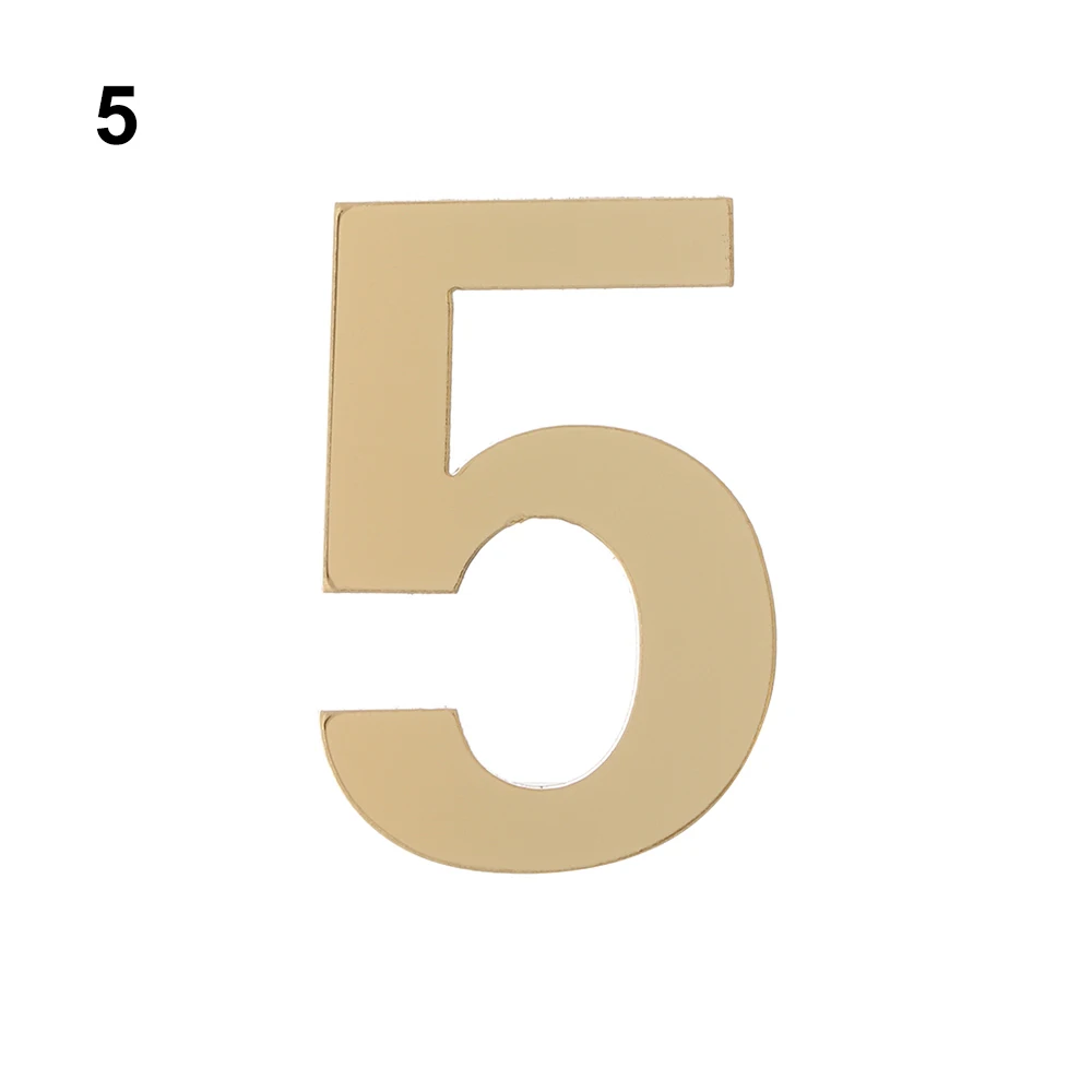 

Акриловая дверная табличка золотая