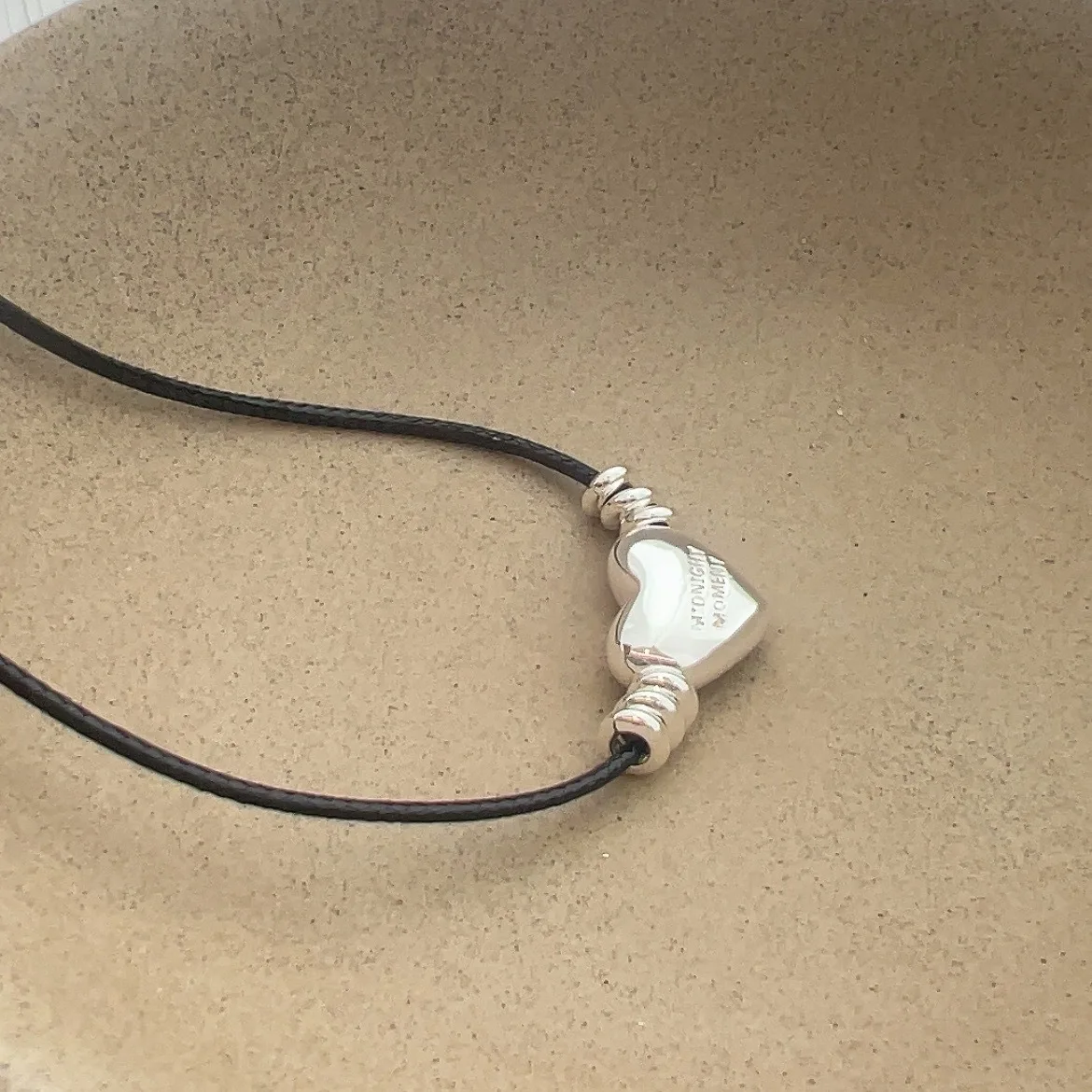 Женская цепочка с подвеской в виде сердца серебристая ручной работы