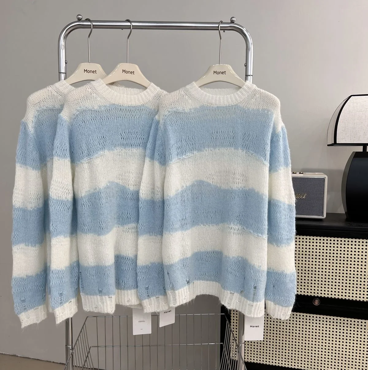 

Женский полосатый мохеровый свитер с вырезами, свободный легкий джемпер оверсайз