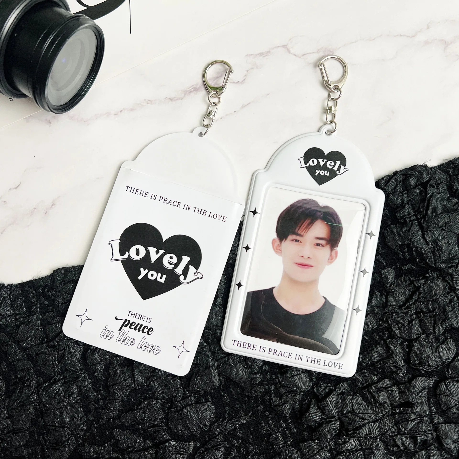 

Держатель для фотокарты в стиле Kpop со звездами и брелоком, милые девушки в Корейском стиле, фото-протектор, чехол с рукавом, подарок, школьны...