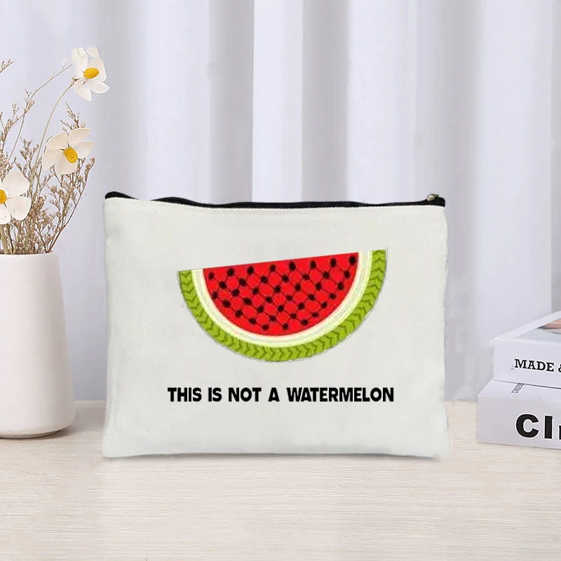 Холщовая сумка с пародией и рисунком арбуза это не косметичка арбузом Магритта