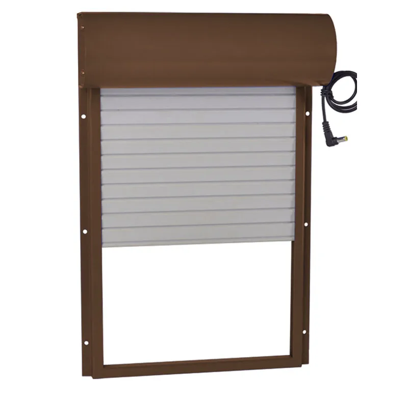 Металлическая дверь курятника с таймером