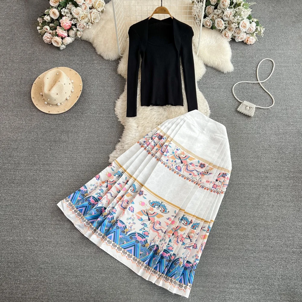 Женский трикотажный комплект из двух предметов облегающий топ с длинным рукавом