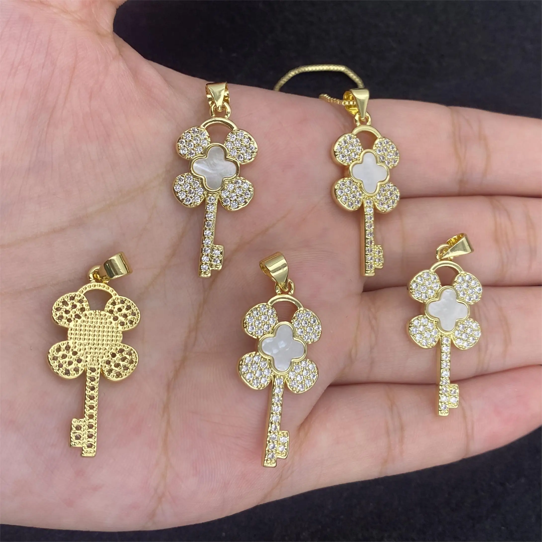 Ожерелье с подвеской в виде белого ключа стиле хип-хоп ювелирное изделие из