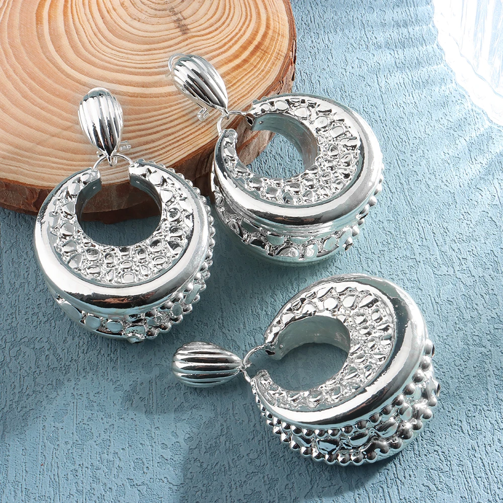 

2022 Trend Fashion Jewelry Sets Women Silver Plated Drop Earrings and Pendant Set High Quality Copper African Wedding Party Gift