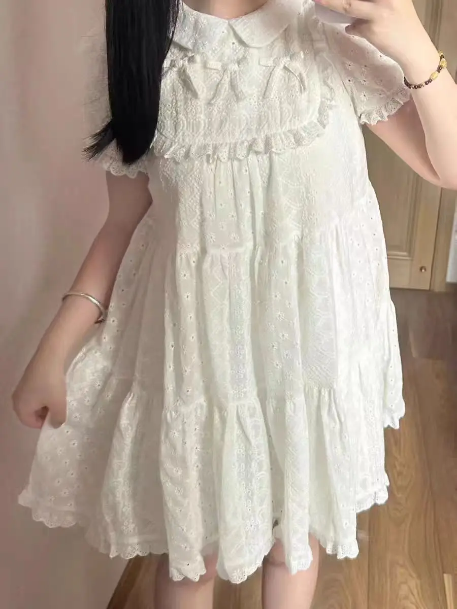 Женское короткое платье с вышивкой свободное повседневное белое в стиле преппи