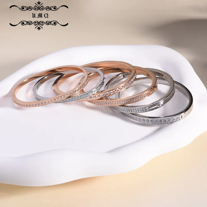 

Hand Ornament Elastic Buckle Bracelet 18ck Gold Lovers Full Sky Star Bracelet Plain Ring Titanium Steel Diamond Inlaid Bracelet