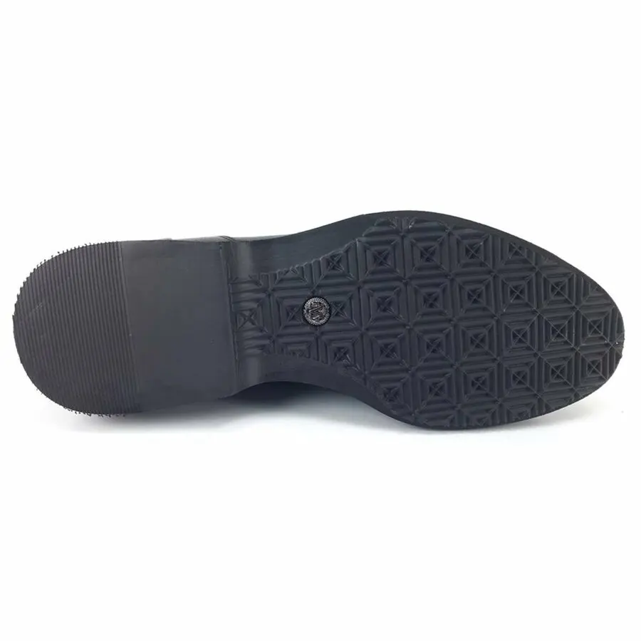 

Men Casual Shoes
