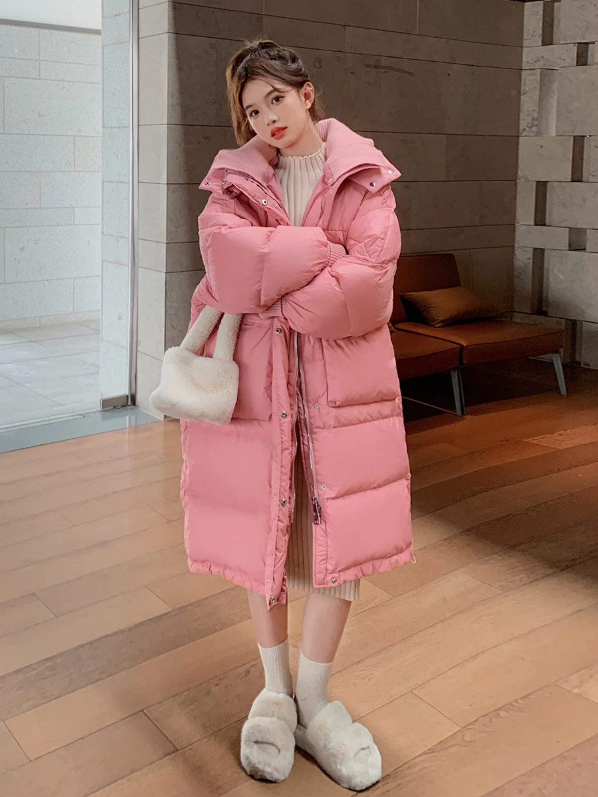 Pink Down jacket Women Winter New Loose Western Sle Small Thickened Mid-Length Hood 50 White Duck Down Outerwear