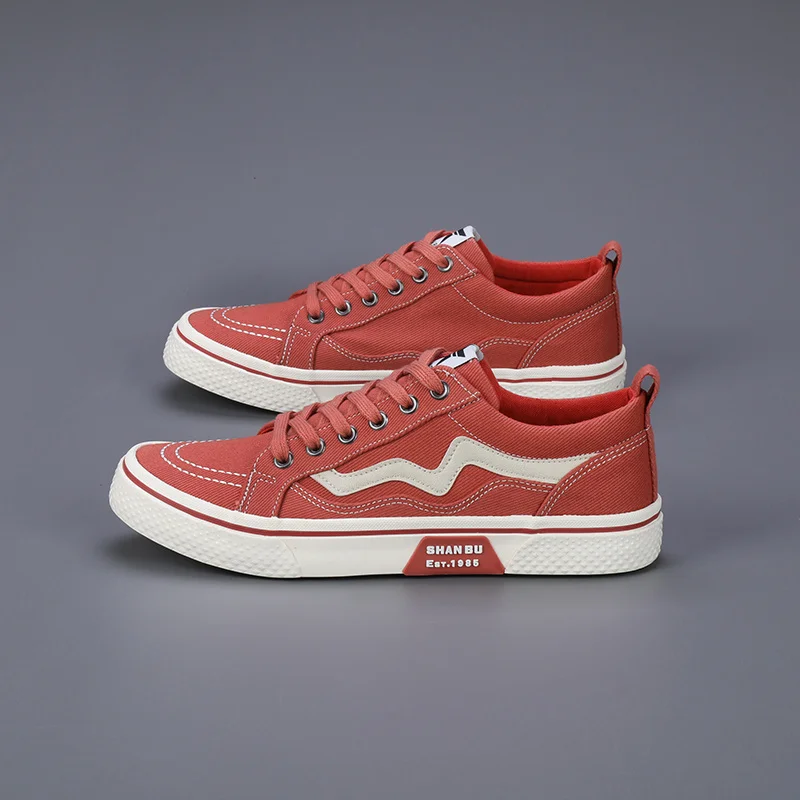 New Green Men's Sports Shoes Non-slip Man Skateboard Shoes Comfortable Men Classic Canvas Shoes Mens Wear-resistant Sneakers