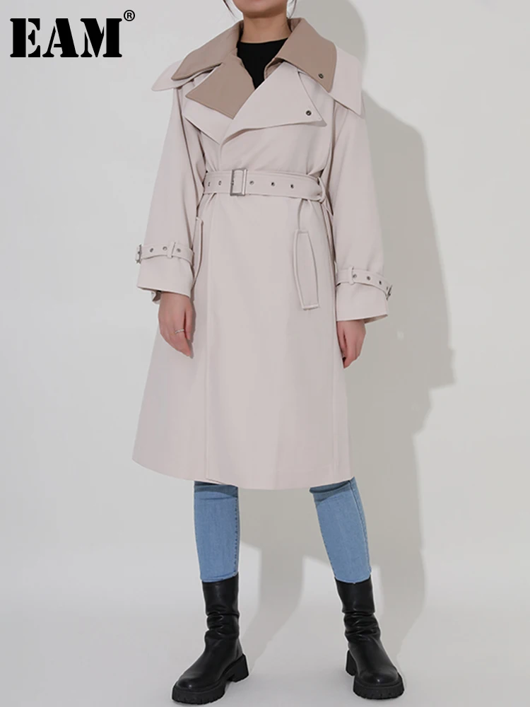 

[EAM] Women Beige Color-block Big Size Long Trench New Lapel Long Sleeve Loose Windbreaker Fashion Spring Autumn 2022 1DE172100