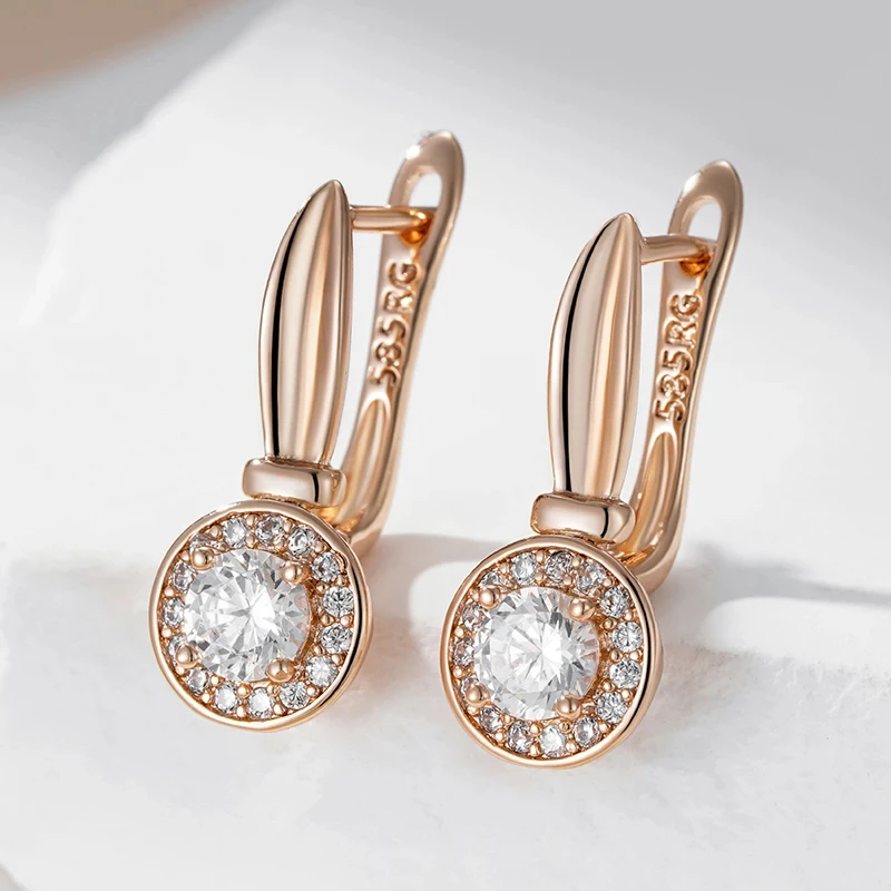 Серьги с белым цирконом золотой цвет 585 глянцевые винтажные висячие уши женские