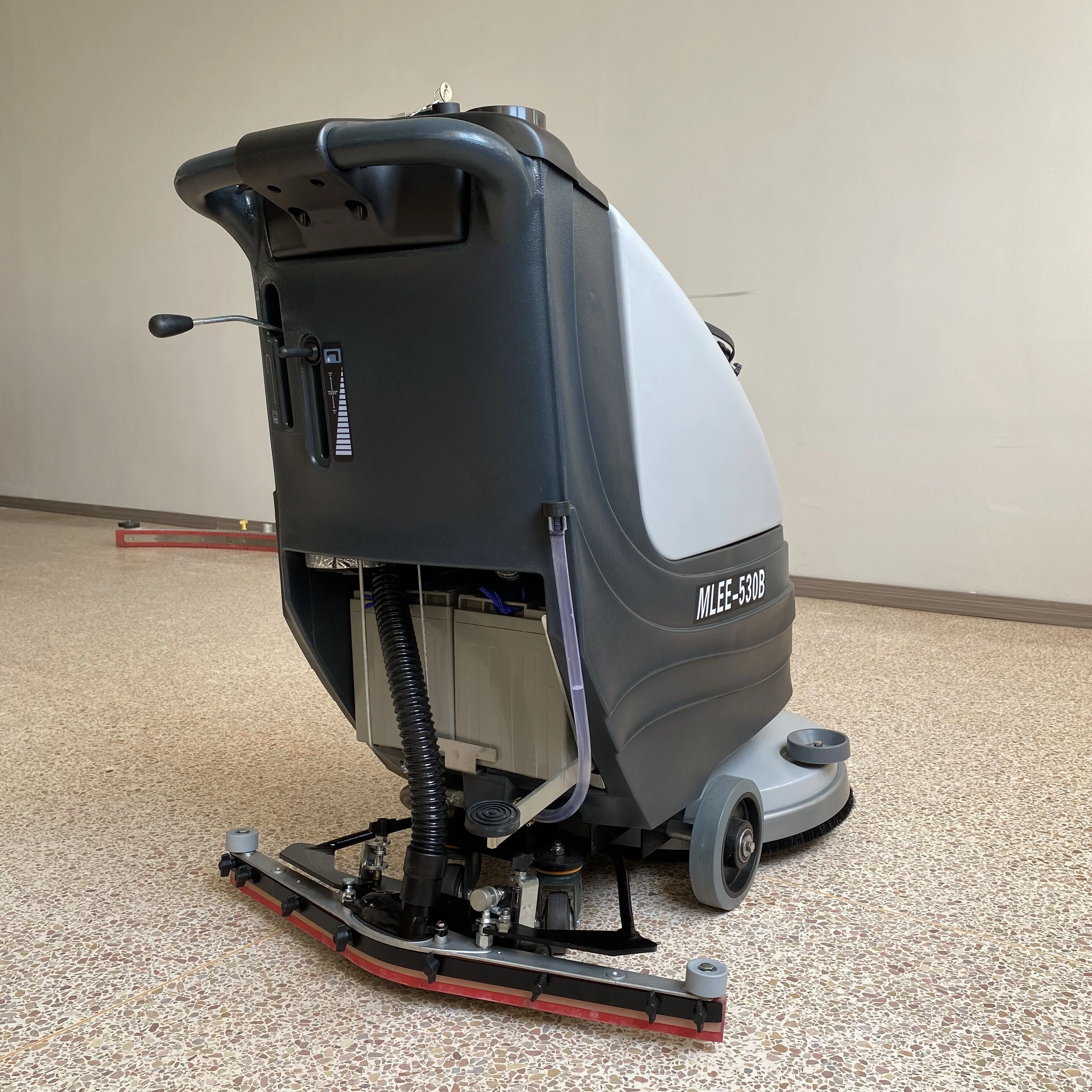 Моющий аппарат для сухой и влажной уборки MLEE 530B по конкурентоспособной цене 42/51L
