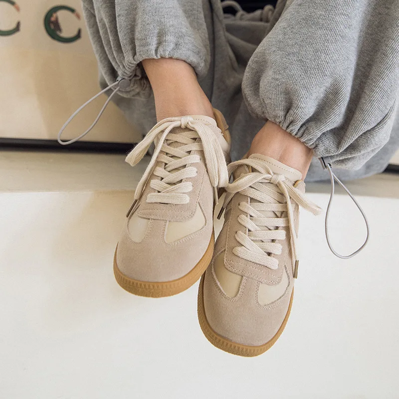 

Classic Moral Training Shoes Sneakers Ins Soft Bottom White Shoes Color Matching Leather Thick Bottom Sports Casual Flat Shoes