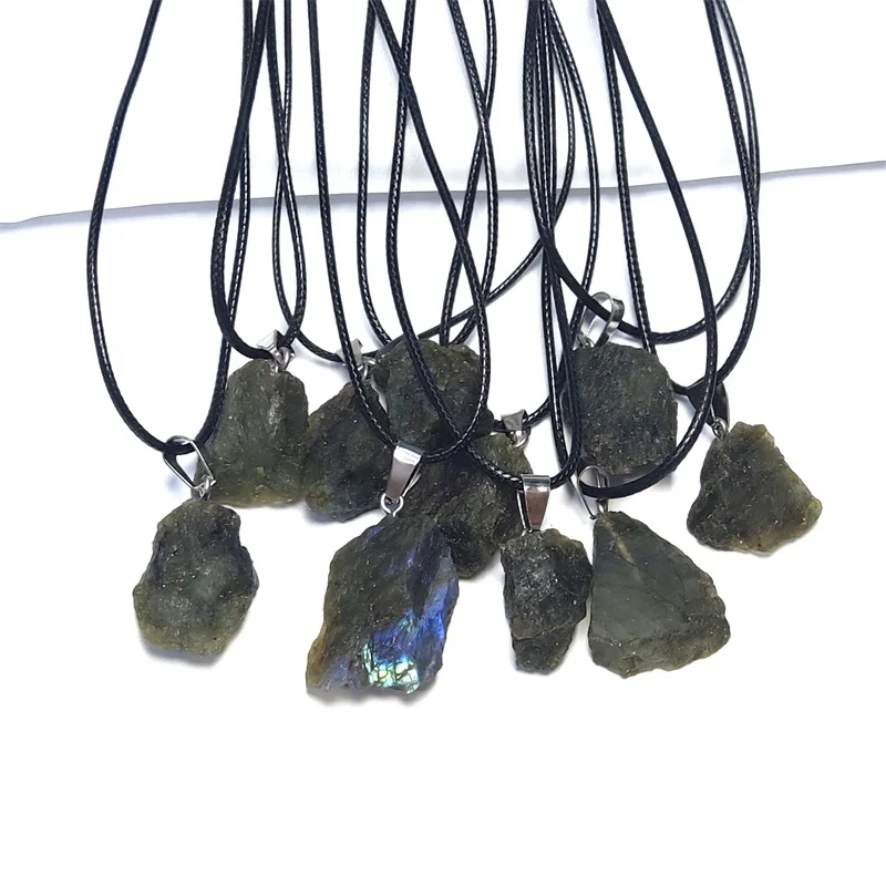 

50pcs Natural Irregular Raw Ore Labradorite Stone Pendant Quartz Necklace Energy Healing Meditation Jewelry Bulk Rope Chain