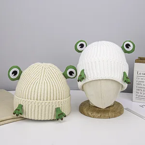 Autumn and Winter New Outdoor Warm Pullover Cute Frog Wool Hat Ski Ear Protection Riding Big Eyes Knitted Hat HAT221207