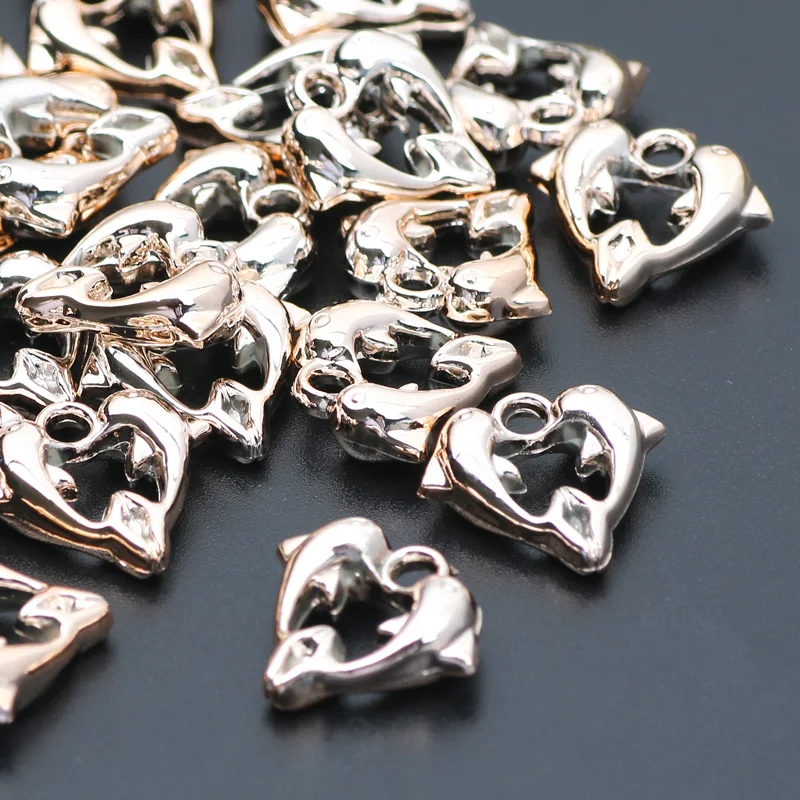 Светло-золотого цвета Love Heart мультфильм дельфинов подвески 16x17мм акриловых бусины для ювелирных изделий делая DIY пару браслетов аксессуары