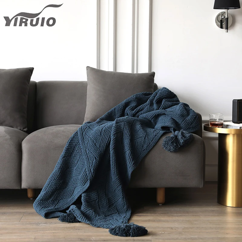 YIRUIO Cozy Chenille Stripe Plaid Blanket Soft Tassel Design Room Decorative Knitted Blanket For Sofa Bed Fluffy Throw Blanket