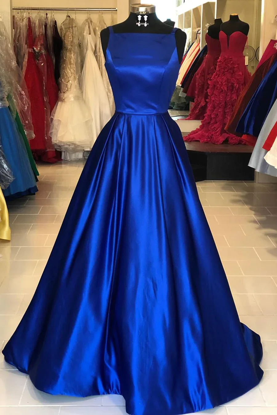 

Spaghetti Strap Royal Blue Prom Dresses 2023 New Sleeveless Floor Length Black Girl A Line Formal Evening Party Gowns Dress