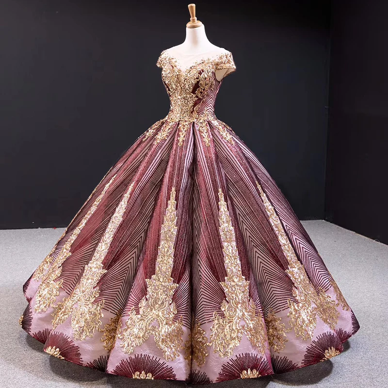 Рисунок 4 - RSM66754 пальто, украшенное бисером,