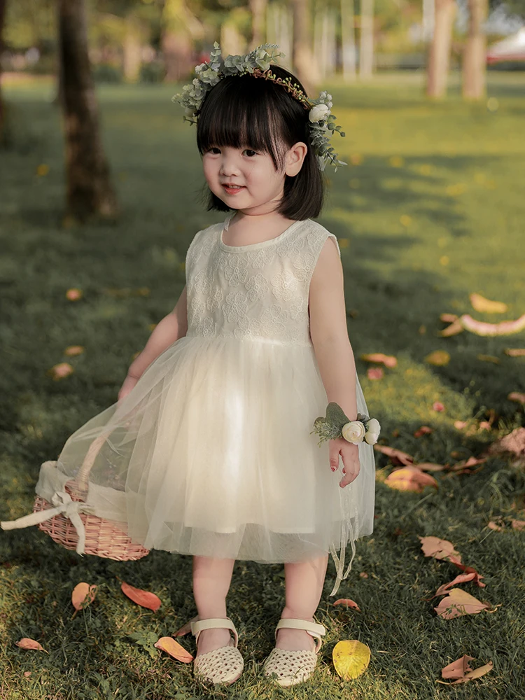 Girls Mesh Dress 2021 Summer New Children's Sweet Hollow Lace Fairy Princess Dress