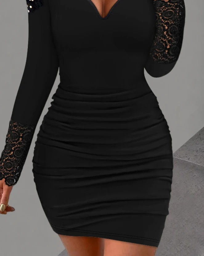 Рисунок 3 - Женское облегающее платье с длинным рукавом