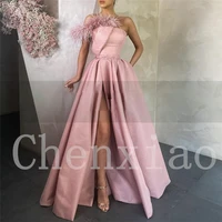 off shoulder evening dresses 2022 side slit sleeveless party prom gown with pockets feather blackless satin a line floor length