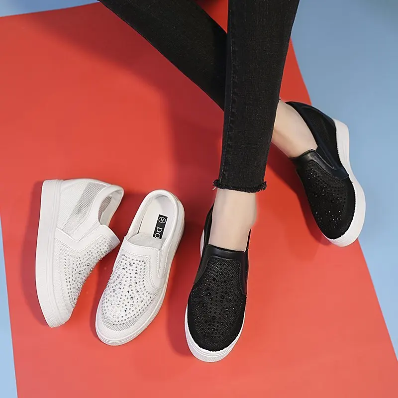 

Недорогие летние шлепанцы для женщин и мужчин, Уличная обувь карамельных цветов, пляжные Нескользящие сандалии на плоской подошве, пластик...