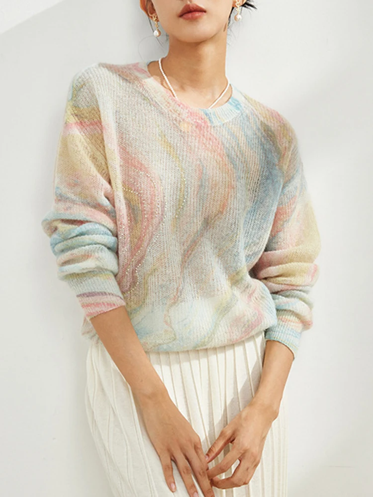 Женский трикотажный свитер с круглым вырезом и длинными рукавами