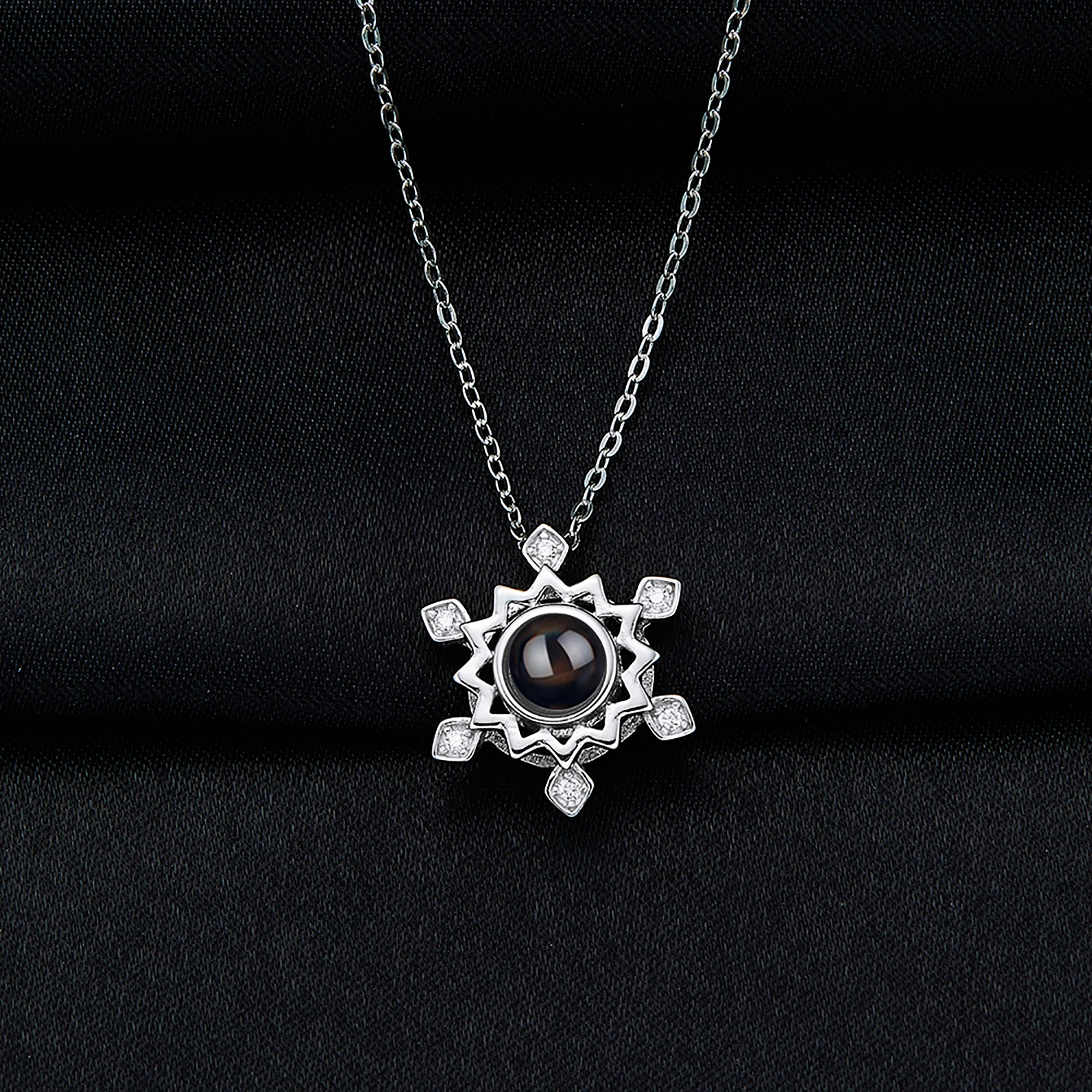 

Personalized 925 Silver Flower Pendant Projection Crystal Necklace Customized Name Photo Clavicle Chain Chic Gift For Women Girl