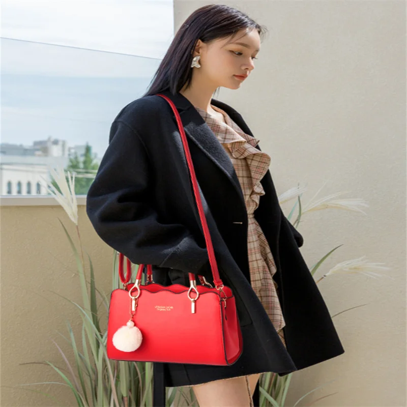 Fashion Luggage  Women's Handbags Crossbody Black NEW Trendy Shoulder Portable Large Capacity Travel Leisure PU  Ladies Bolsos