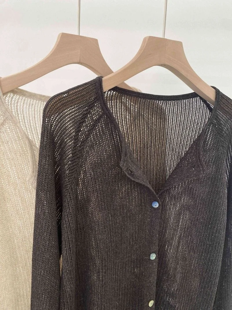 Женский трикотажный кардиган однотонный тонкий с длинным рукавом на пуговицах