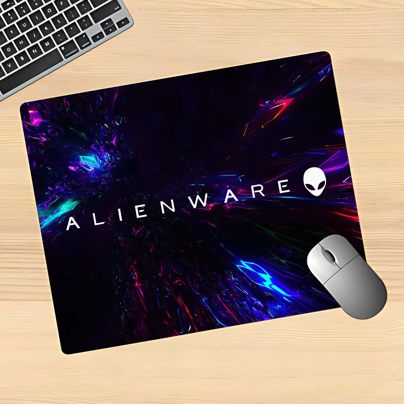 Фото Коврик для мыши Alienware, мультяшный, резиновый, маленький, для настольного компьютера, офиса, клавиатуры, киберспорта, игр ROG №2