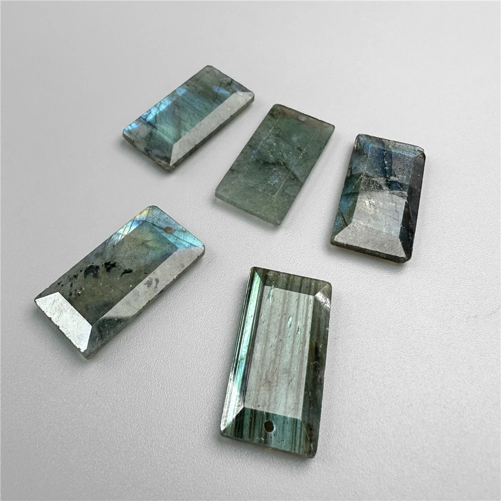 Прямоугольная форма из лабрадорита 13×25 мм