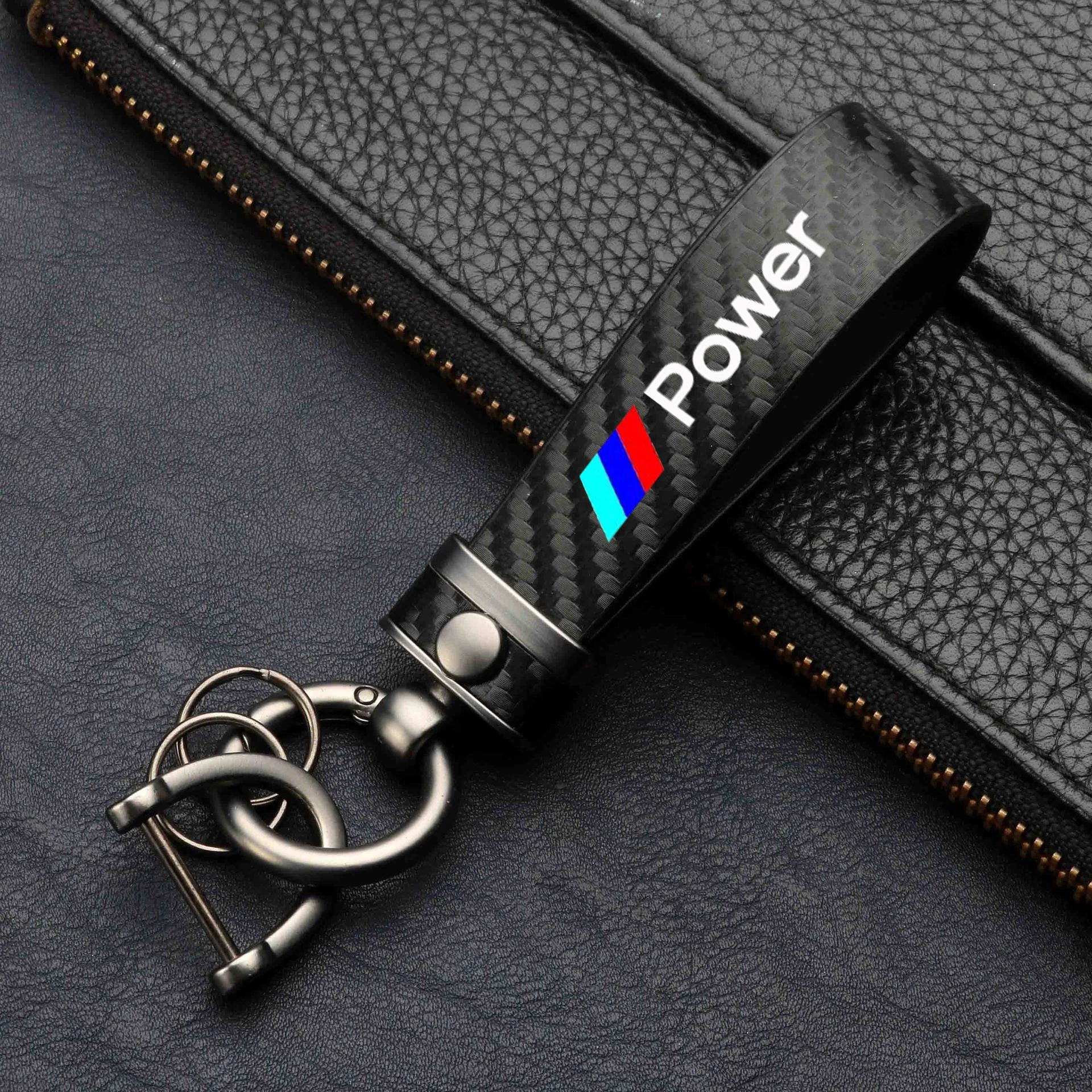 Высококачественный автомобильный брелок с узором из углеродного волокна