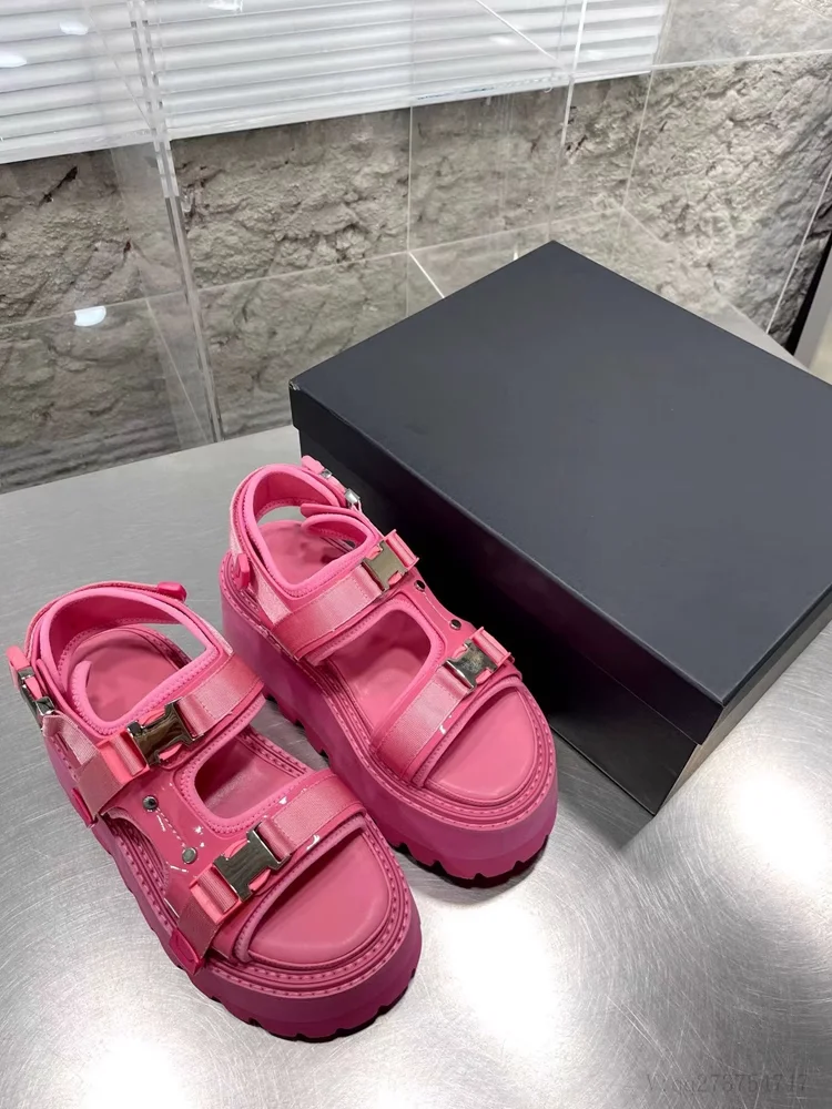 

Европейские и американские технические туфли, сандалии на толстой подошве в ретро-стиле, дизайнерские Брендовые женские туфли, сандалии-гладиаторы, увеличенные рост